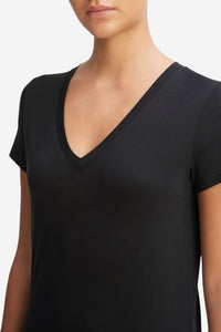 Essential Pima Cotton V-Neck T-Shirt - Black - Shop Yu Fashion